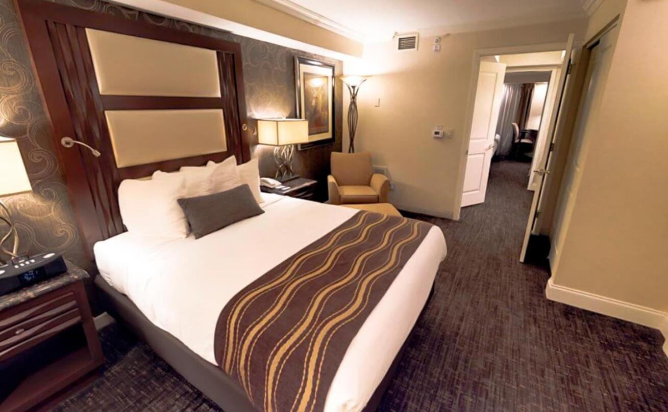 Eden And Suites, Bw Premier Collection 4*